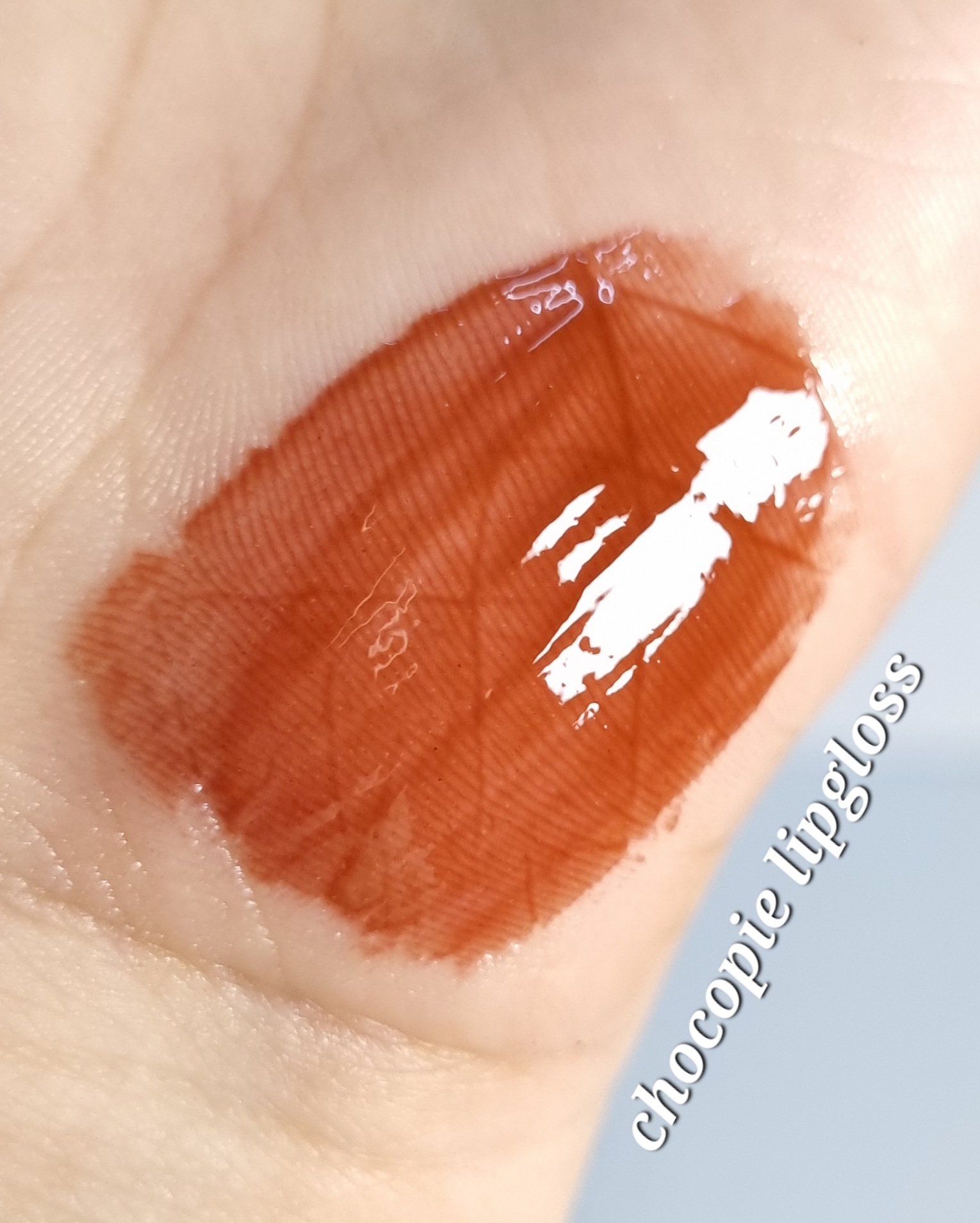 brown lip gloss